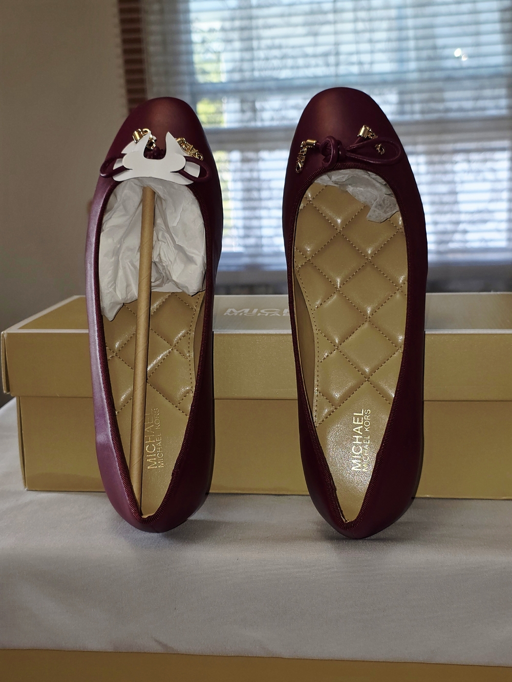 MICHAEL Michael Kors Nori Leather Ballet Flat In Mulberry Size 7M - Picture 5 of 9